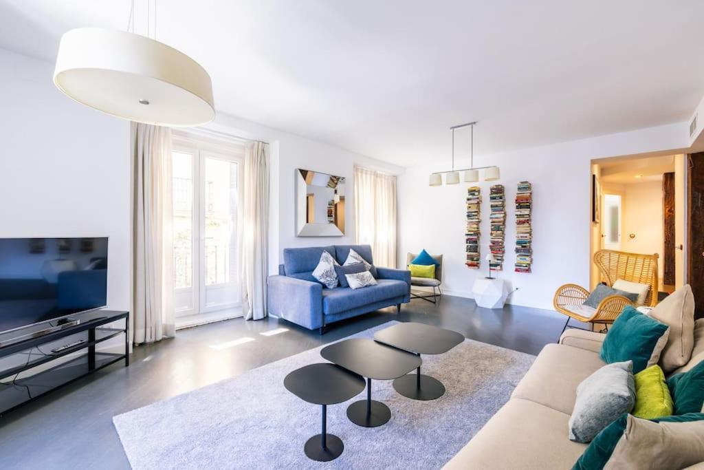 Appartement Amazing Flat 5 Balconies In Chueca - Gran Via à Madrid Extérieur photo